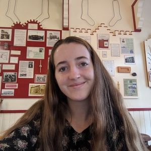 Meet your Posher, Elizabeth